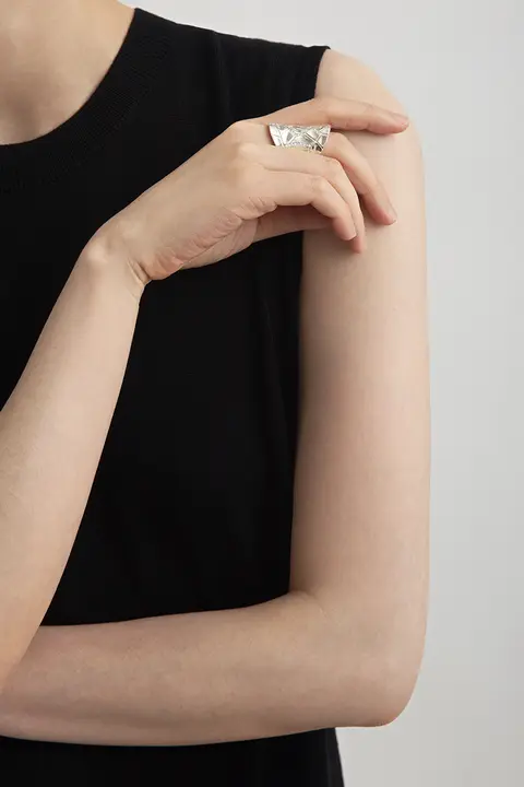 925シルバー製リング【女性用・ファッション・個性的・新中式デザイン・ワイドスタイル】