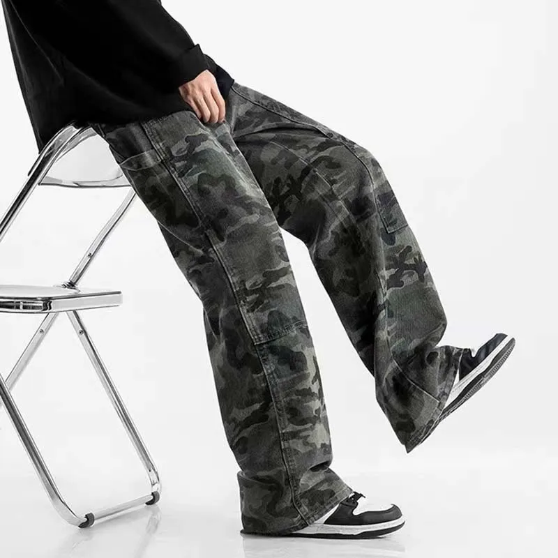 カモフラージュデザインのレディースワイドレッグデニムパンツ：レトロスタイルで秋の日常を快適に