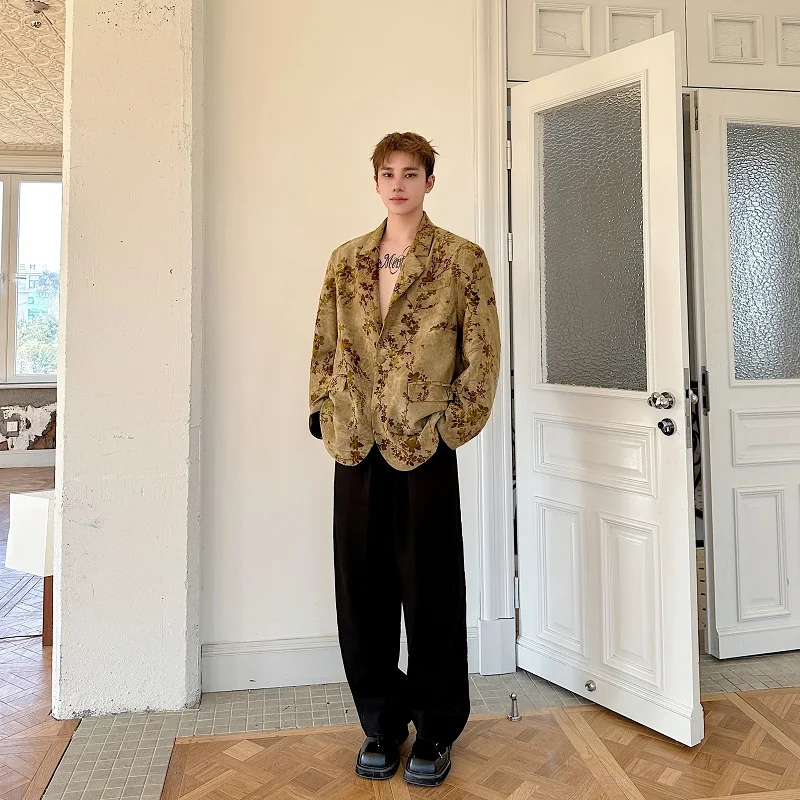 春季ヴィンテージ風ジャケット：アメリカ大学生男性のカジュアルファッションに最適な便服スタイル