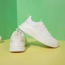 極上の柔らかさの純白運動靴【軽量・通気性・男女兼用・学生用】