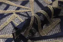 深い青と金の几何学模様の刺繍チュール生地【デザイナー用・ファッション素材】