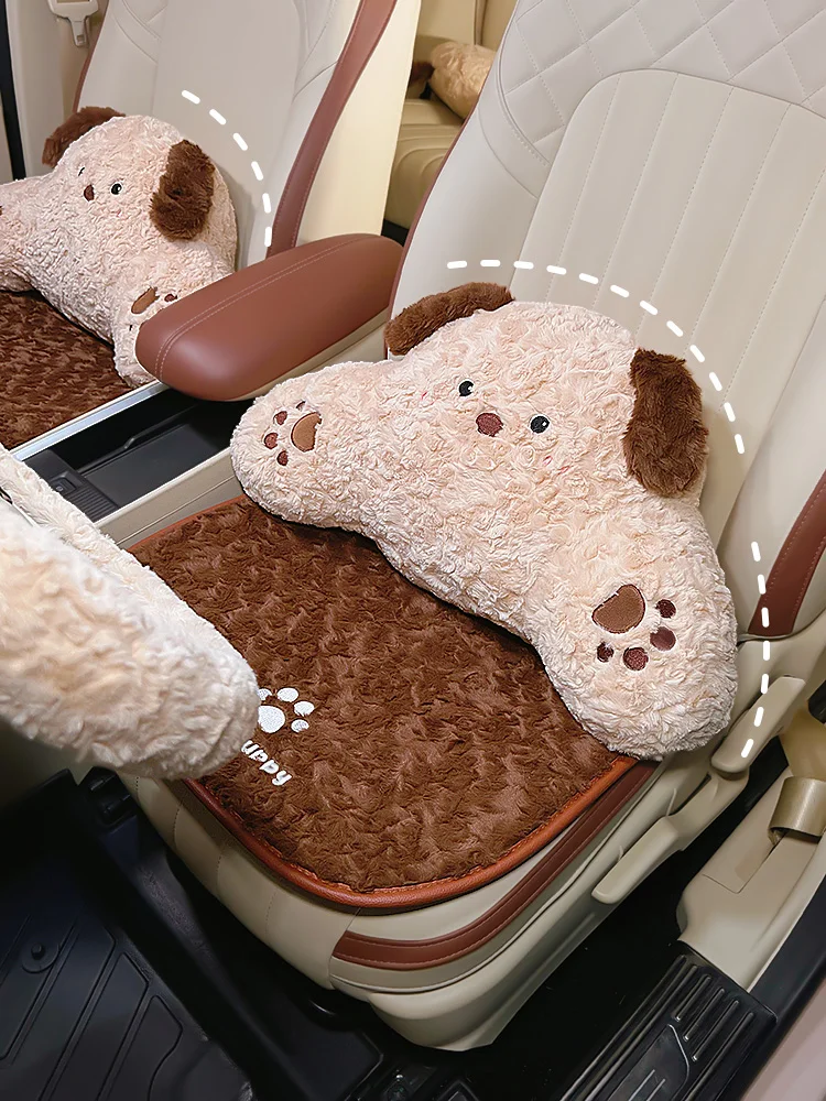 冬の車内にふわっと暖かさを届けるのは、シートカバーなの  か？それとも座面クッションなのか？