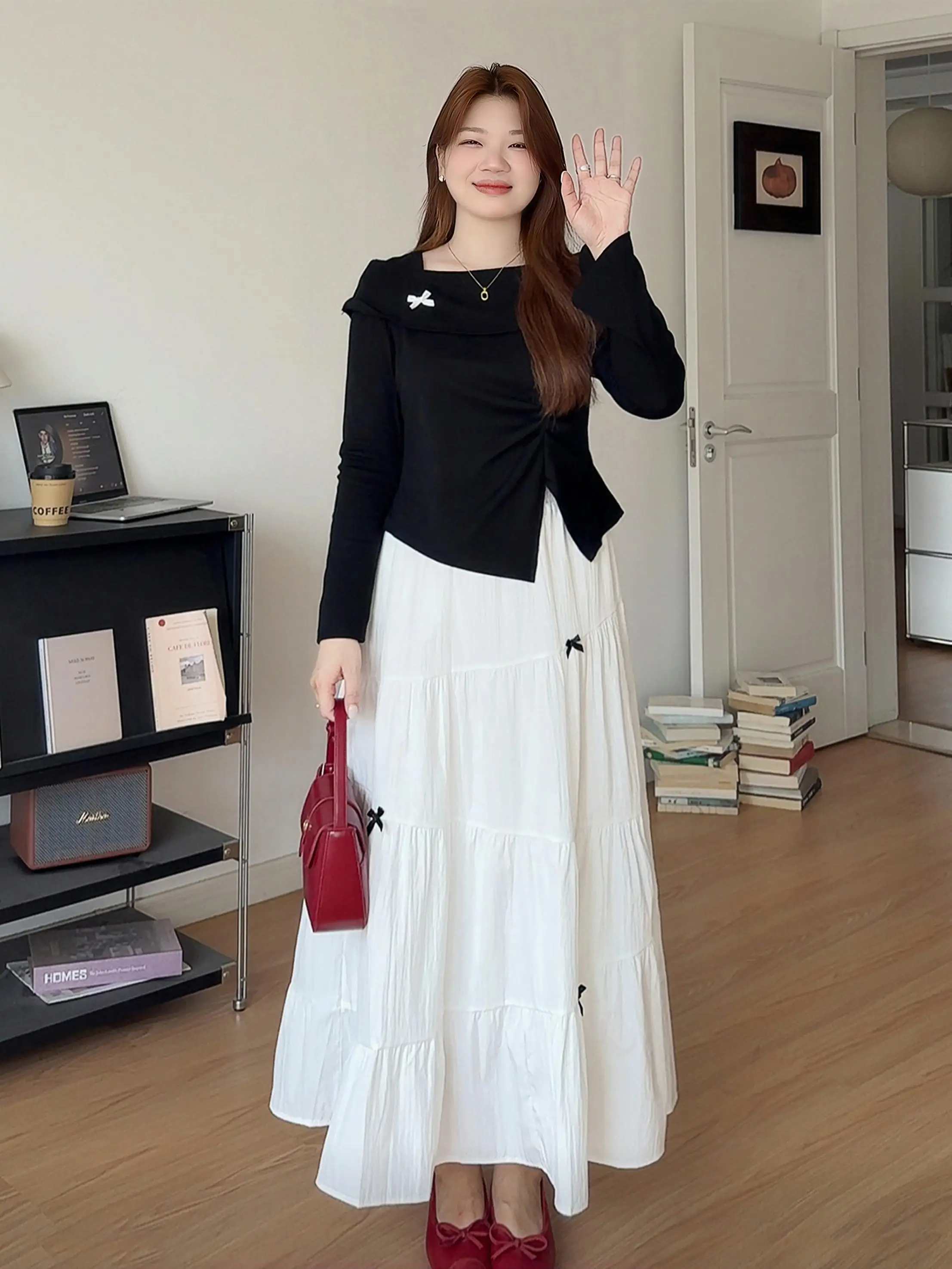 30代女性が春に着る「きれいめ」コーデで悩むなら、マシュマロ体型にぴったりのセットアップは？