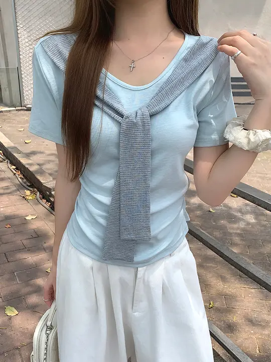 デザイン性のある美しいウエスト絞りのティーシャツ【フレンチスタイル・肩掛けデザイン・夏用】（セットアップ対応）