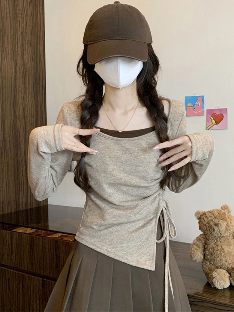 「Tシャツを横から着る」なら、この皺加工デザインが救う！？