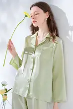 長袖シルクパジャマ【美肌効果・春秋用・サテン仕立て・多色展開】（セットアップ対応）