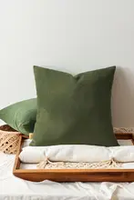 スクエアデザインのモスグリーンソファクッションカバー【軽奢華・インテリア向け】