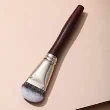 高品質 ファンデーションブラシ【パウダー・チーク・ハイライト用】