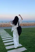 感ある白色亜麻シャツ＆ショートパンツ【春用・女性向け】（セットアップ対応）