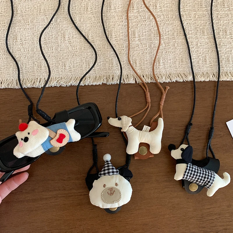 可愛い犬デザインの長めの眼鏡クリップ【携帯用・ネックレス型収納アクセサリー・レディース】