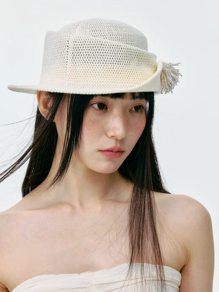 春夏秋用のフェルトリボン付き帽子【華やかでおしゃれなデザイン・復古スタイル】