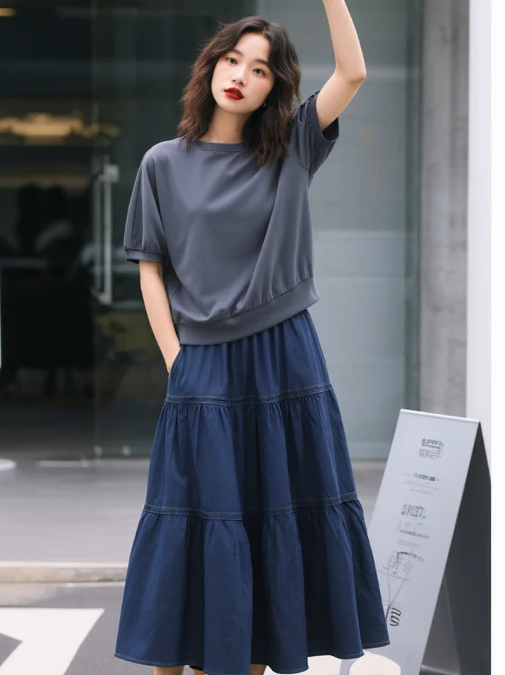 大人可愛い服 50代コーデ | 素材と色の選び方を徹底解説