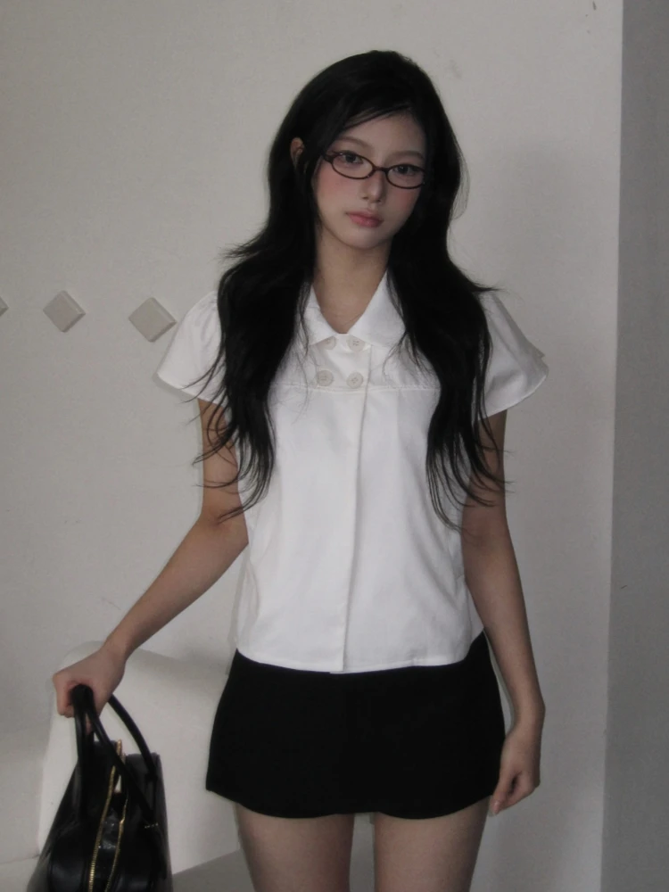 ピチピチ感が自然に生まれる服は、どう選ぶ？