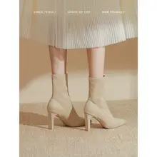 尖ったトゥのエラスタインショートブーツ【ベージュ・細いヒール・中筒・春秋用】（セットアップ対応）