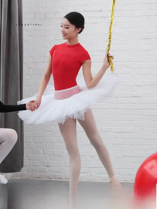 バレエチュチュスカート【パフォーマンス用・女性用・可愛いデザイン】（セットアップ対応）