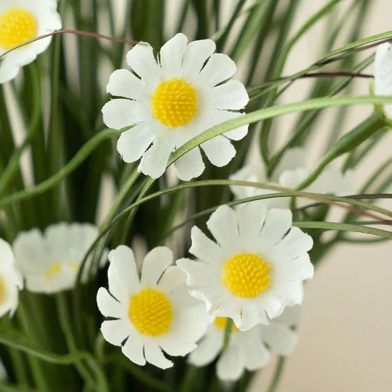 本物みたいな造花は、本当に「自然」に見えるのか？