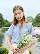軽やかで透け感のあるシフォンブラウス【バルーン袖・フランス風デザイン・短袖】