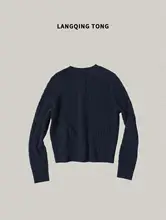 美利奴羊毛のカラフル刺繍入りクルーネックニットカーディガン【春季ファッション】