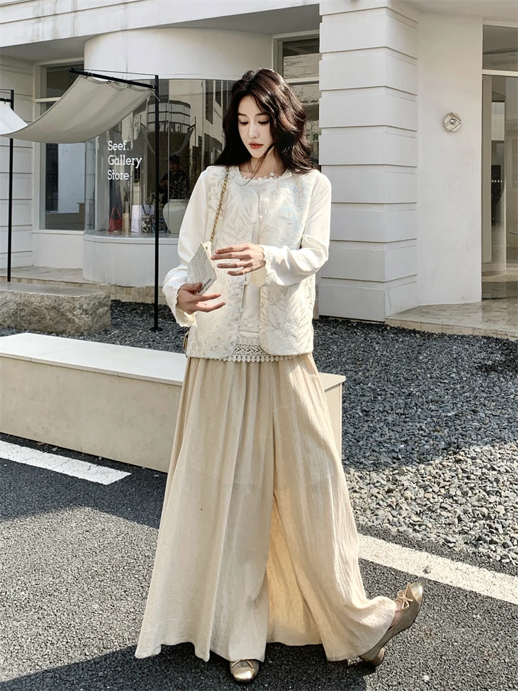 新中式刺绣ベストとフリンジレイヤードスタイル：清潔感服装の実用性と着心地解析