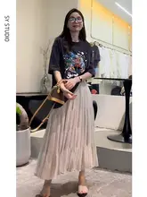 夏のカジュアルファッション！ゆったりしたマンガプリントTシャツとおしゃれなフレアスカート（セットアップ対応）