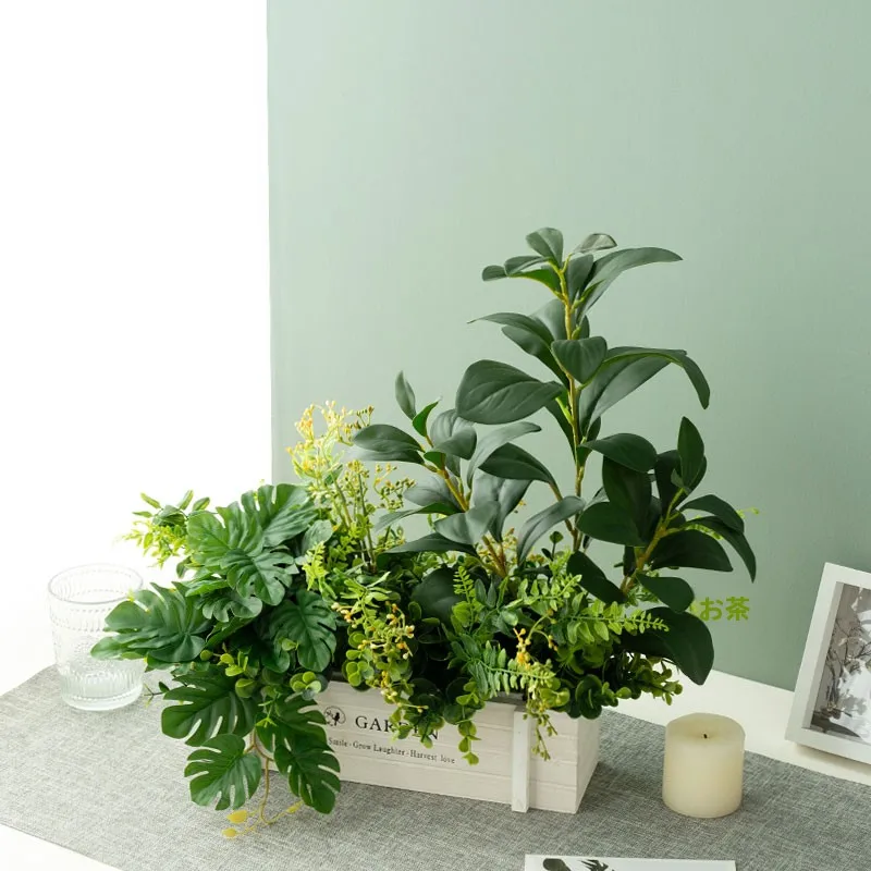 ガーデニングを始めるなら、このリアルなフェンス付き偽植物アレンジが一番おすすめ？