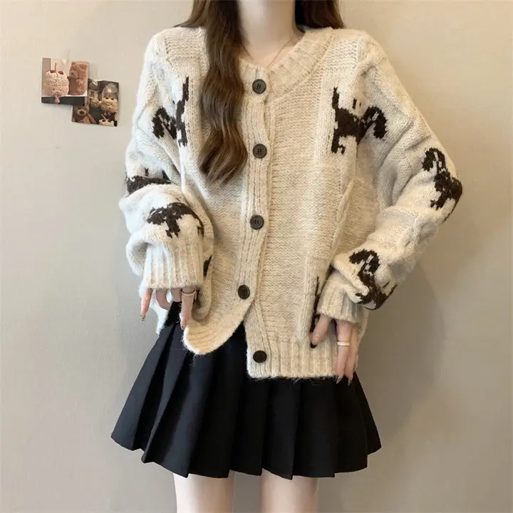 感ある肩出しデザインの花柄ニットカーディガン【秋冬用・大きいサイズ・軽やかスタイル】