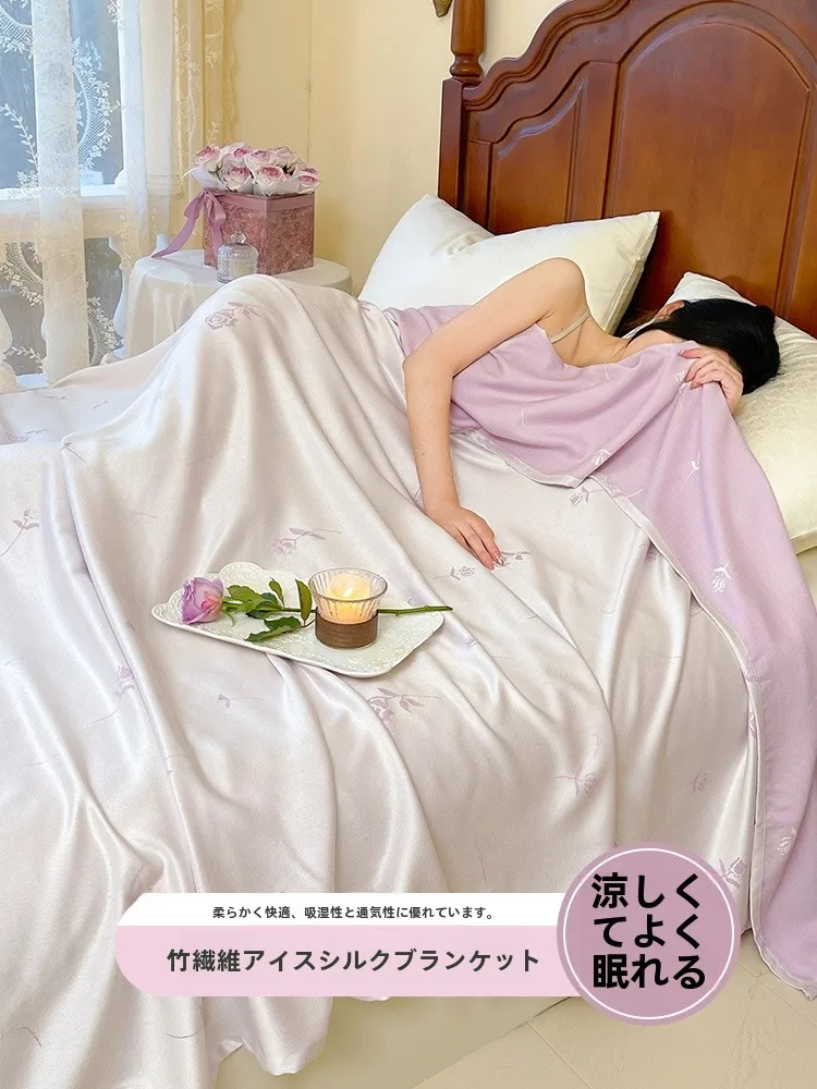 昼寝のとき、ひんやり感をどう選ぶ？竹繊維冷感ブランケットがもたらす、心地よい夏のひととき