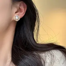 人魚姫風 パール調イヤリング【華やかデザイン・クリスタル装飾・穴あけ不要】