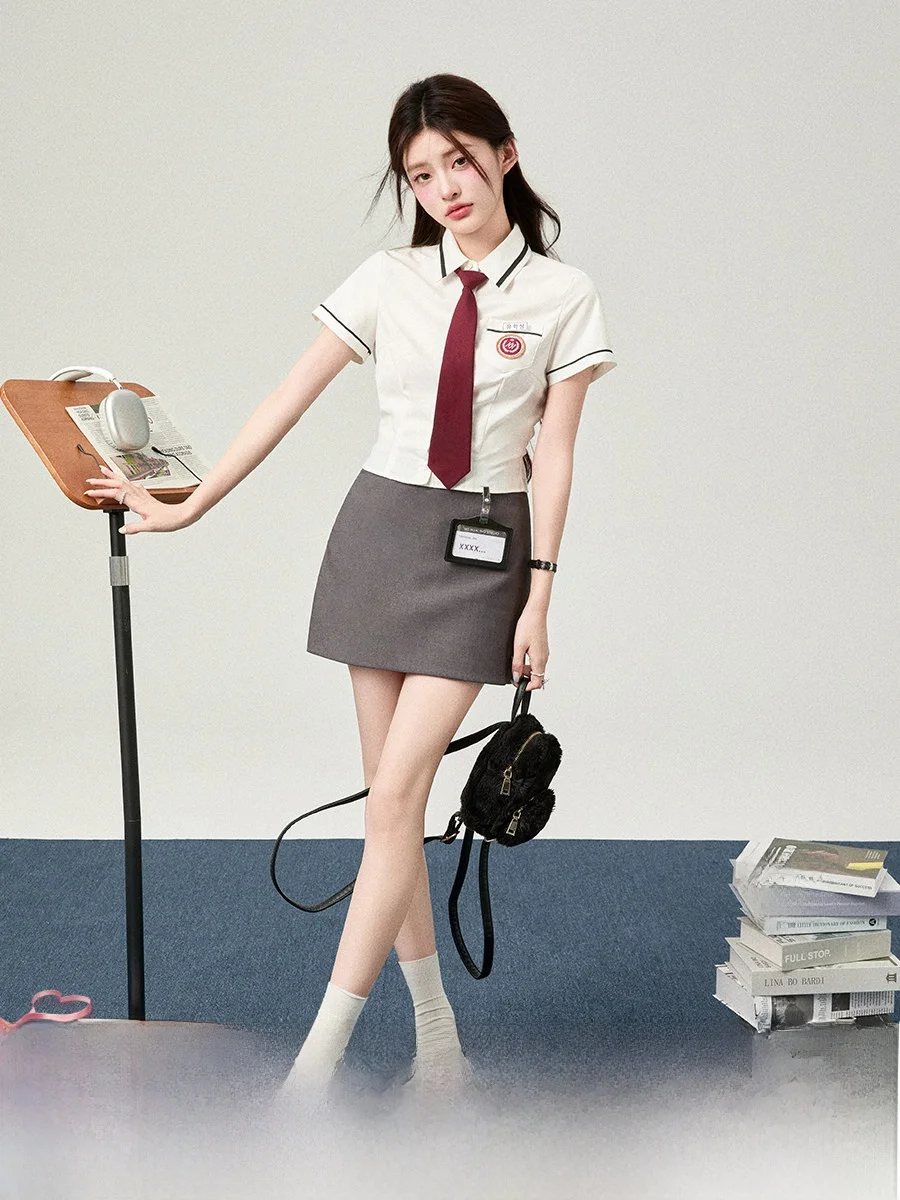 制服の定義とは何か？韓式風の短袖シャツが、日常の「着こなしの軸」になる理由は？