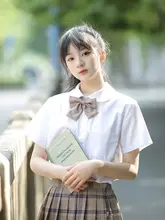 レディース 夏用 白シャツ【ショートスリーブ・ラウンドネック・カジュアルスタイル・学生用】