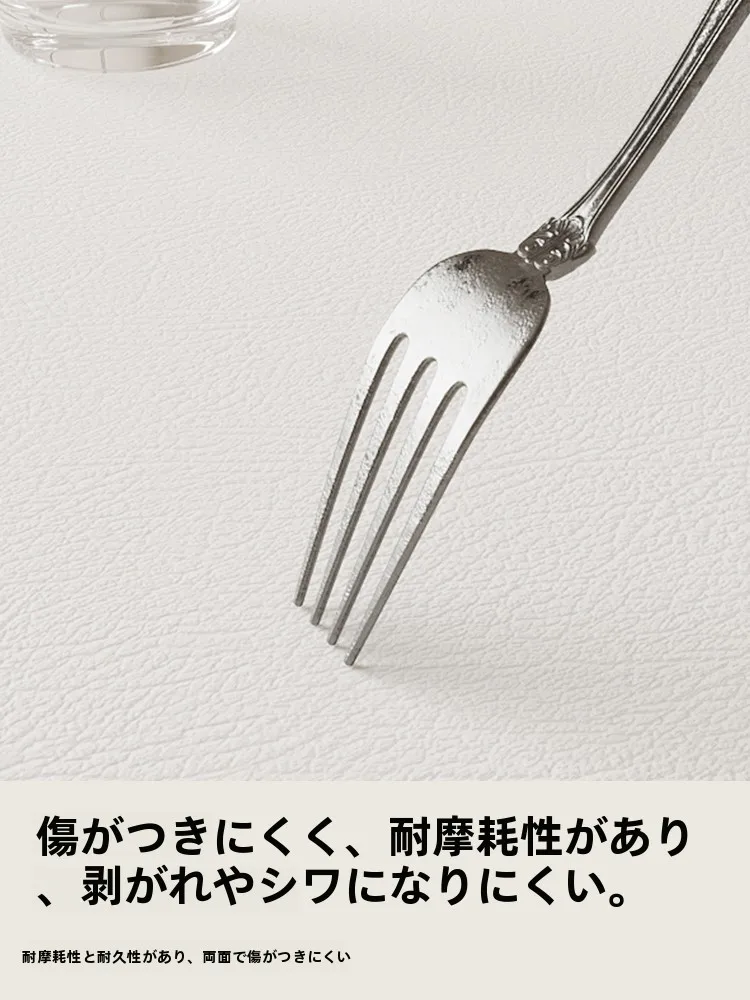 オフィステーマに合うデスクマットはどれ？法式風の「スミレの素顔」が今、注目されている理由