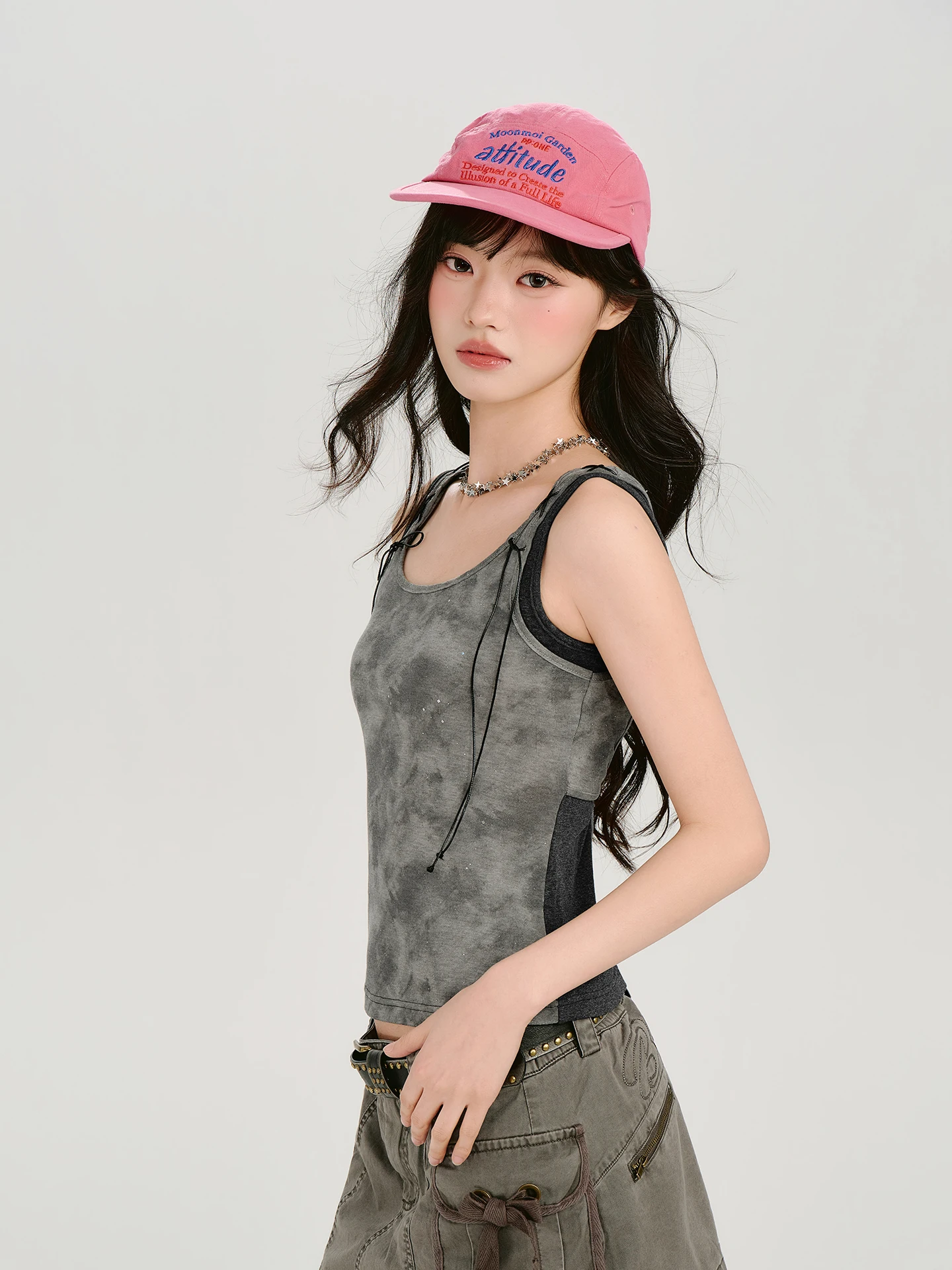 ビンテージグラデーションキャミソール：nude color と beige の違いを解説