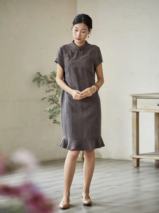 原桑蚕丝使用の亀甲模様シフォンフリル改良型チーパオ【夏用・女性用・エレガントデザイン】（セットアップ対応）