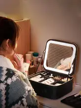 LED付きメイクボックス【ミラー付き・持ち運び便利・大容量】