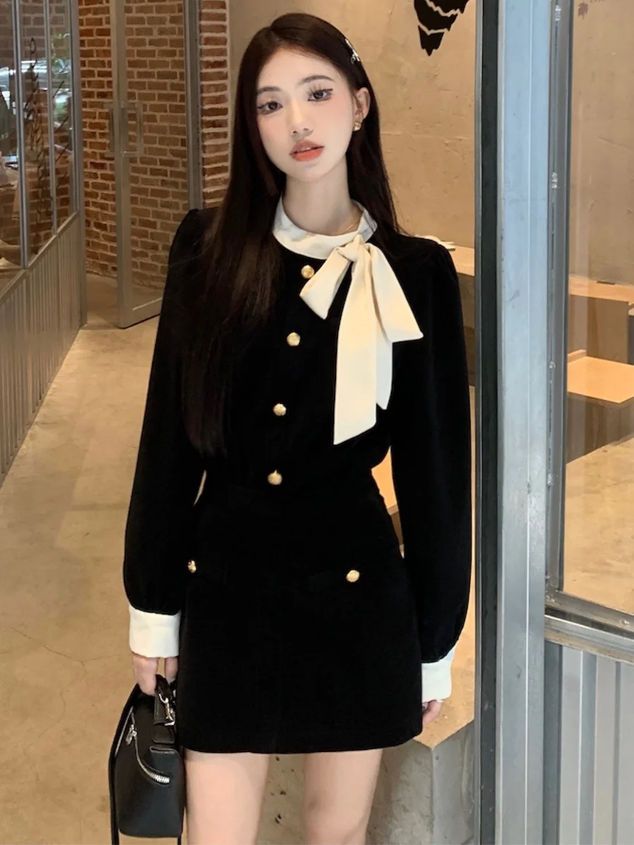 デート服 秋 20代 で迷わない、高級感とカジュアルを両立するワンピースは？