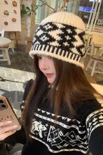 レトロダイヤモンドチェックのニット帽【防寒・女性用】
