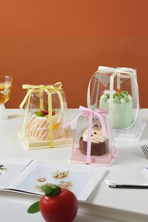 透明な異形デザインの子供用誕生日ケーキボックス【バレンタイン・リボン装飾・バイキングテーマ】