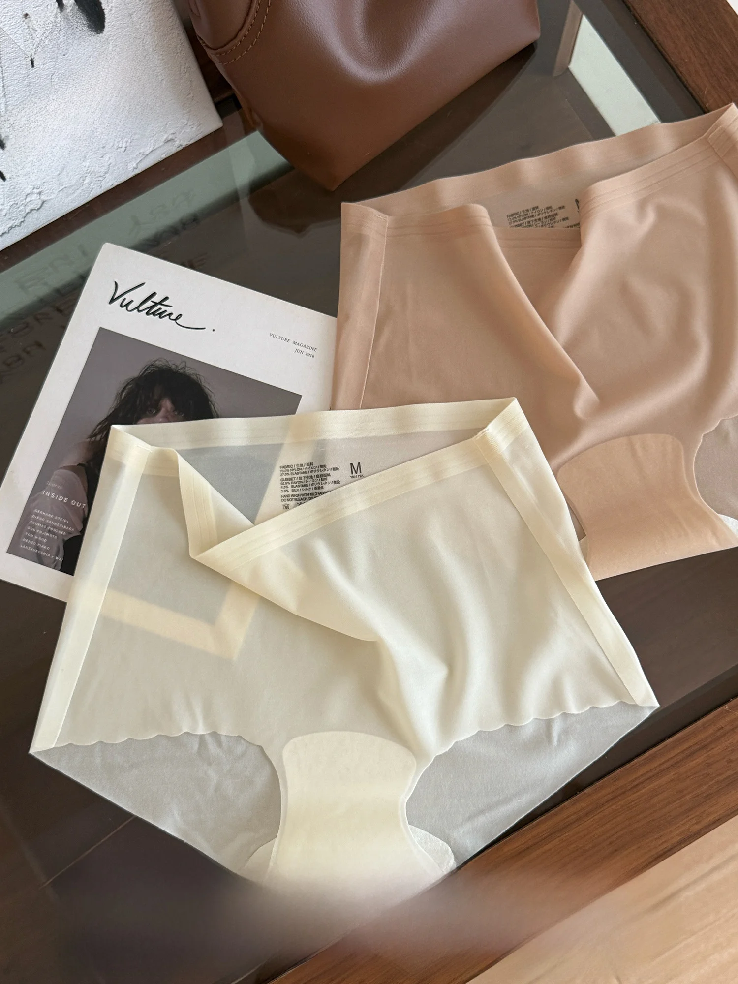 ワンピースショートパンツ：超薄型通気クールショーツの実用性と着用シーン