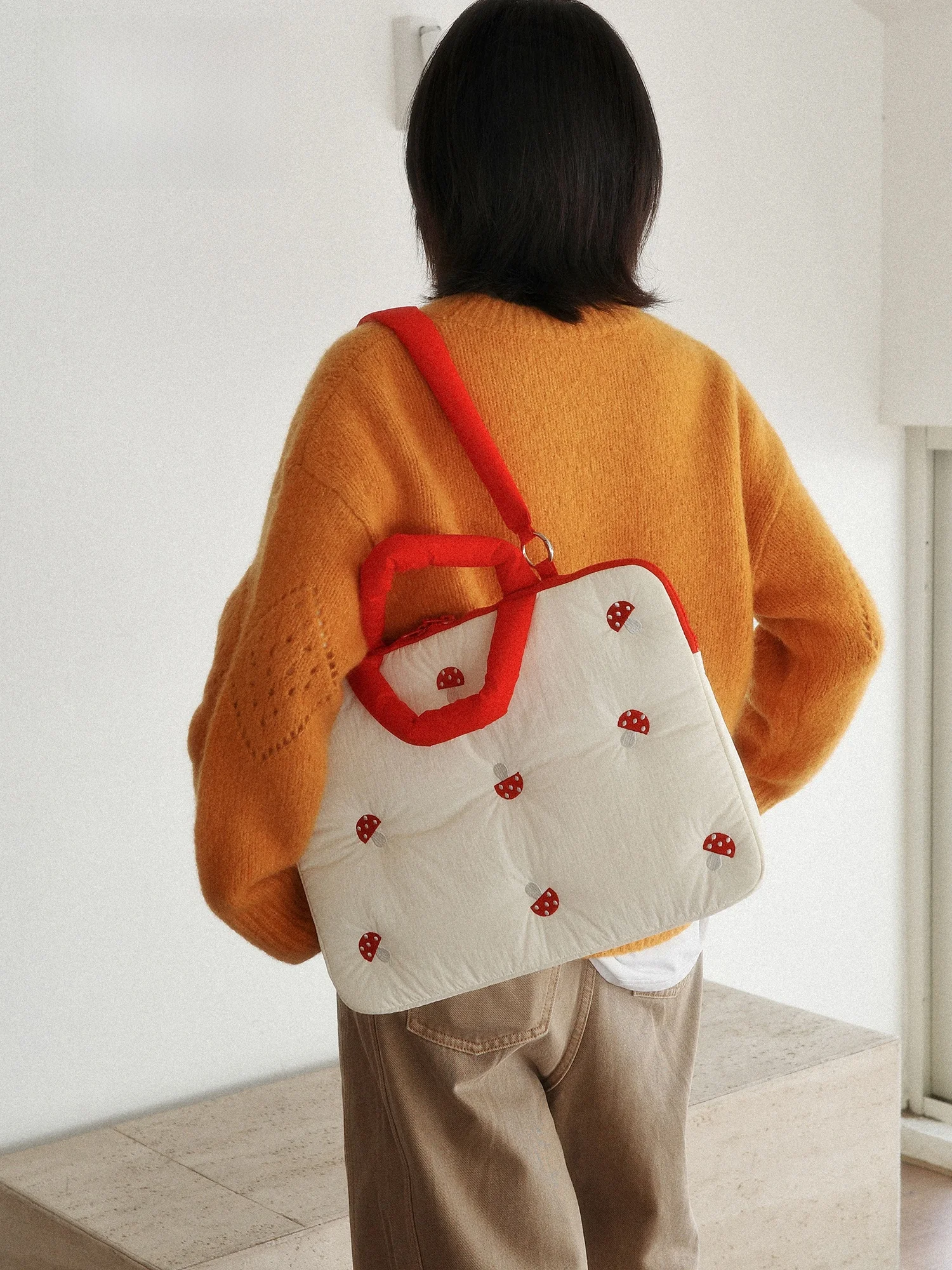 macbook カバー をどう選ぶ？女性向けの可愛さと実用性を両立した13インチ用ケースの選び方