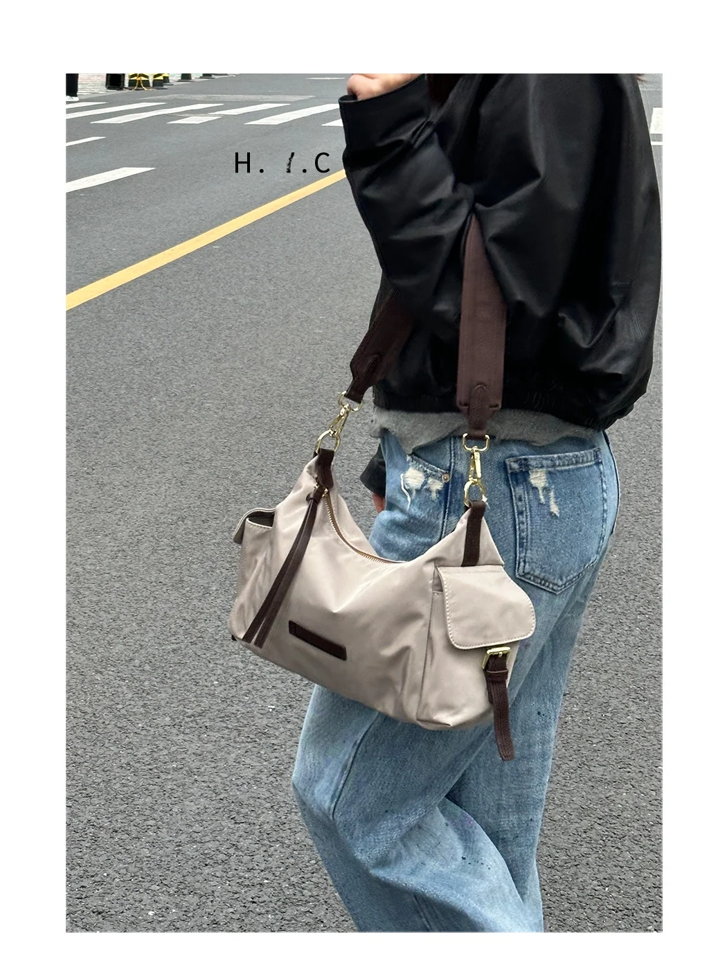 2wayショルダーバッグ：H.W.C&LUCKYの軽量ナイロンバッグが日常使いに最適な理由