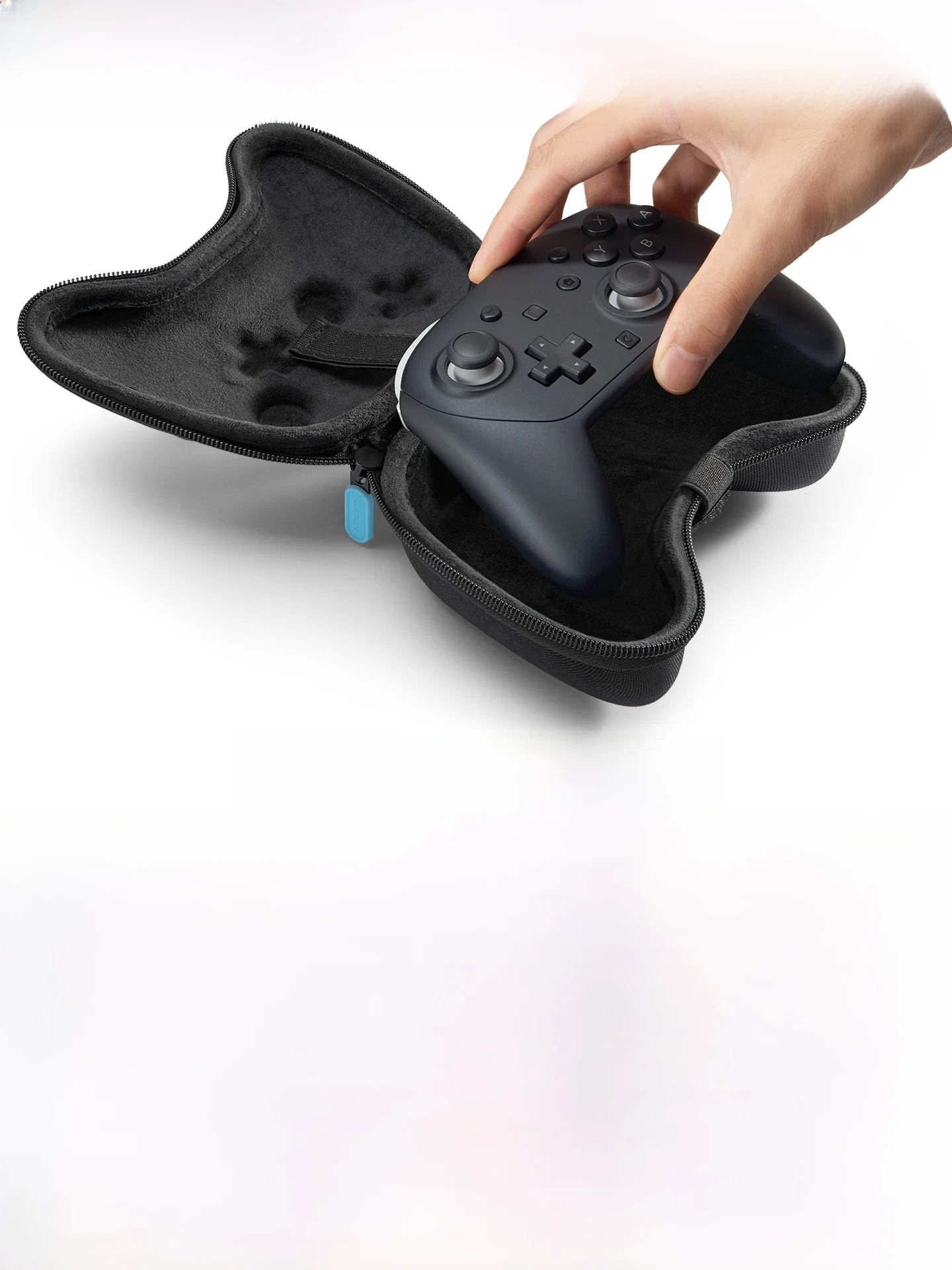 Switch 2 Pro用コントローラー保護ケース：ハードシェルと収納バッグの実用性を検証
