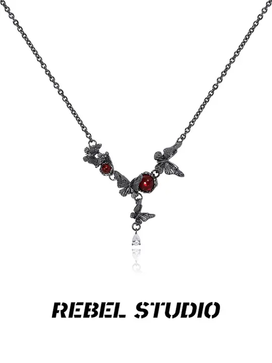 rebel studio 蝶々モチーフネックレス【ダークスタイル・ユニークデザイン・ロックテイスト】