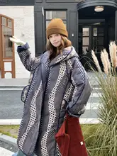 デザイン性の高いチェック柄ダックダウンフード付きロングダウンコート【女性用・ゆったりシルエット・膝下丈】