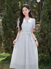 爽やかな浅いブルーのシャツワンピース【夏用・フレンチスタイル・フィット感あり】