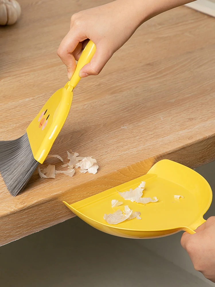 掃除道具を収納するのに「持ち運び」が必須？実はこれ1つで解決できる