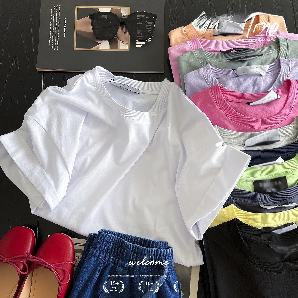 hello tシャツとは？デザインや価格、男女どちらがいいのかを徹底解説