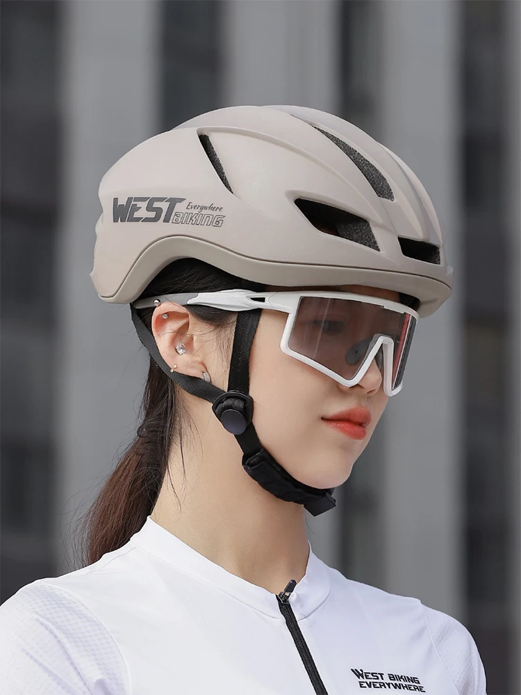 サイクルヘルメットを選ぶときに迷うのは、安全と見た目だけじゃない？