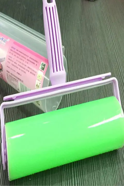 洗えるシリコン製衣類用粘着ローラー【替え粘着紙付き・家庭用・毛取り便利グッズ】