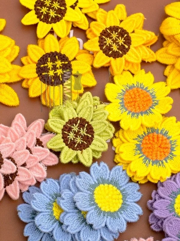 コンピューターニット刺繍のひまわりモチーフ：ハンドメイド注意書き印刷に最適なDIY装飾素材