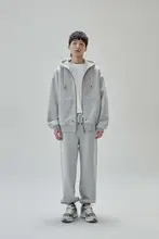 刺繍入りフード付きジップアップパーカー【極上の柔らかさ・ルーズフィット】とストレートパンツ（セットアップ対応）